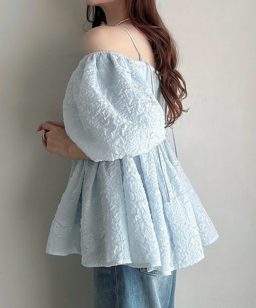 新品タグ付き olu. オフショル シアーベロアオフショルダートップス
セール セール】【zozo限定カラー】シアーベロアオフショルダートップス