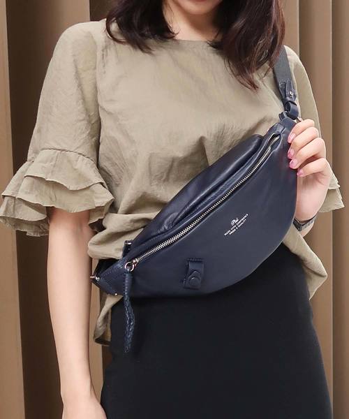 P I D ピーアイディー P I D レザーウエストバッグ Buyee An Online Proxy Shopping Service Shop At Zozotown Bot Online