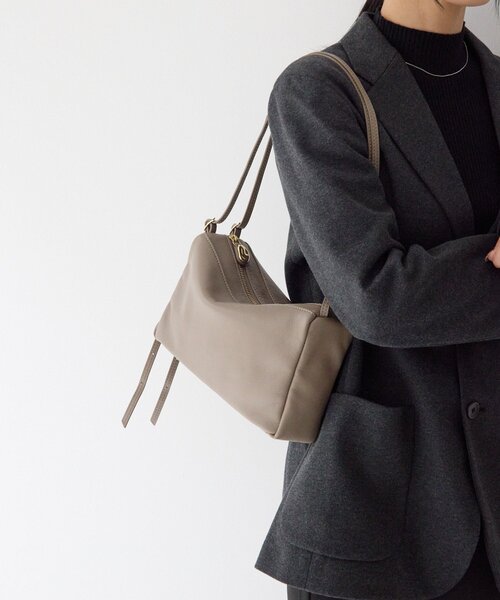 GEMEIL | ダブルハンドルスクエアショルダーバッグ（PT-245） - Buyee