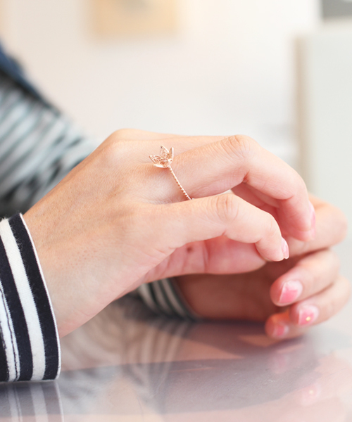 Disney ディズニー プリンセス アラジン ジャスミン フラワー リング 10金 ゴールド 指輪 アクセサリー レディース Buyee日本代购服务 于zozotown购物 Bot Online