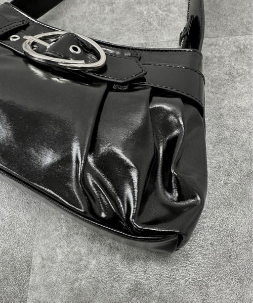 NULLUS ACETATE FURLLEN UMBRELLA HOBO BAG（独特の素材