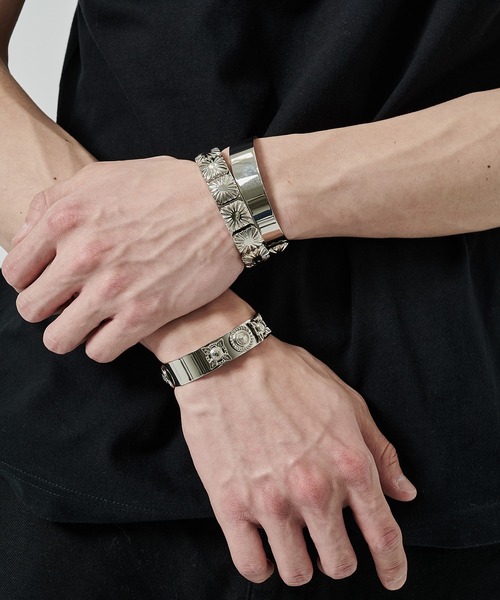 TOGA VIRILIS | 【TOGA VIRILIS】Metal bangle set - Buyee, an