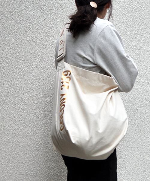 Colony 2139 Colony 2139 ロゴ入りコットンワンショルダーバッグ Newcolor Buyee An Online Proxy Shopping Service Shop At Zozotown Bot Online