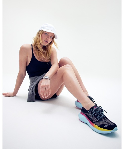 送料関税込み☆ STEVE MADDEN ロゴ ショートブーツ セール】バックジップスニーカーブーツ/S.MADDEN VROOMS-UA