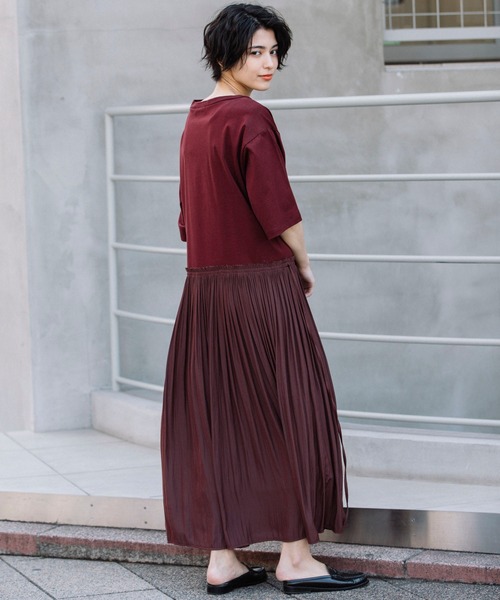 22新入荷 Munich Tシャツ デシンプリーツスカート異素材切替えワンピース ロングワンピース Www Indiashopps Com