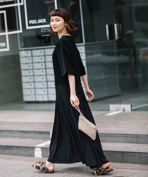 22新入荷 Munich Tシャツ デシンプリーツスカート異素材切替えワンピース ロングワンピース Www Indiashopps Com