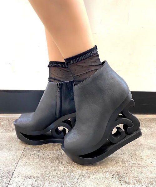Jeffrey Campbells スケータースターブーツ 新品