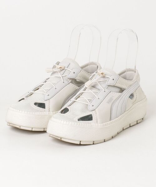 ローカットスニーカー