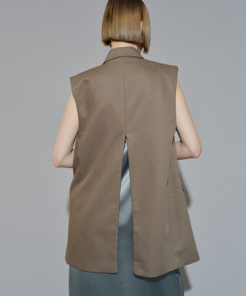 YAE | Back slit fastner gilet／バックスリットファスナージレ