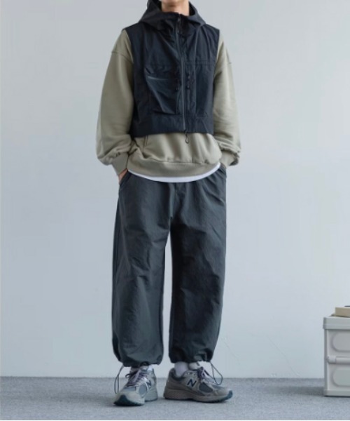 common gull products ベスト 黒 ジップベスト ロゴ付