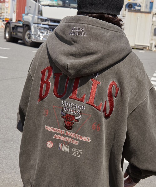 NBAチームロゴ刺繍フード付きスウェット NBAチームロゴ刺繍フード付きスウェット NBAチームロゴ刺繍