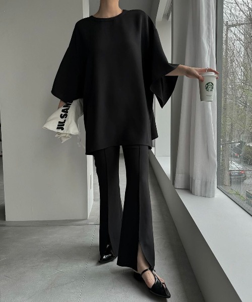 パンツ willfully  center slit relax flare PT WILLFULLY（ウィルフリー）の「center slit ponte flare PT