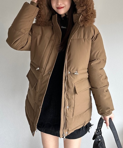 SILLY | 【冬に大活躍間違いなし！】ファーフードウエストマークダウン