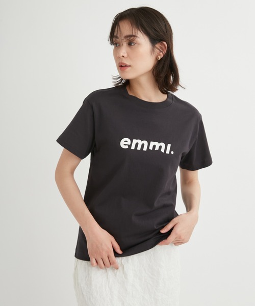 emmi×金子綾 ダンボールクロップド丈トップス ブラック ふらつく