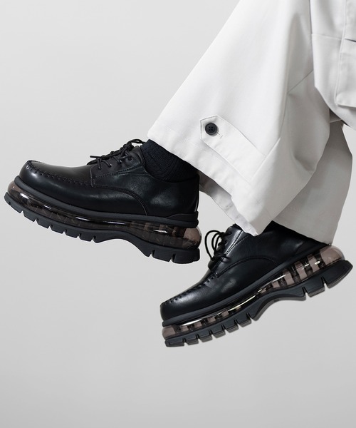 【関税込み】Suicoke ブラック LEMI-Mab スリッポンローファー Suicokeのブラック LEMI-Mab スリッポンローファーがセール中