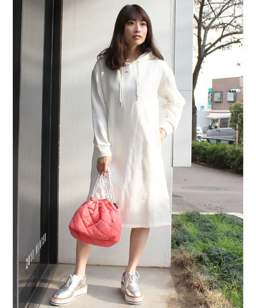 Mercuryduo Fila Mercuryduo別注 裏毛パーカーロングワンピース Buyee An Online Proxy Shopping Service Shop At Zozotown Bot Online