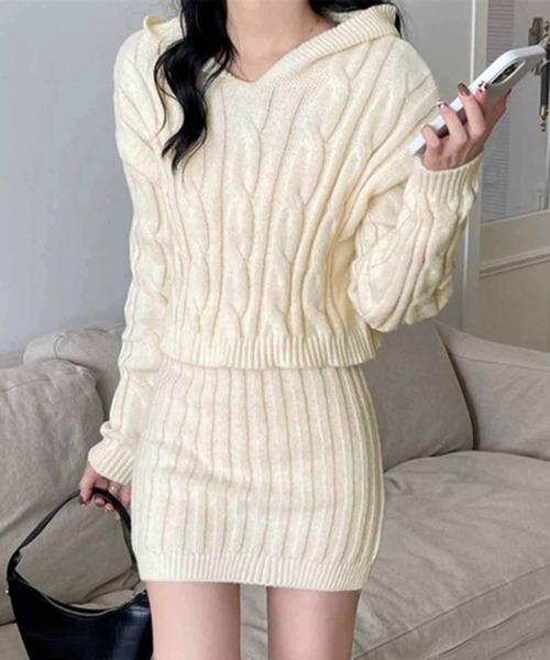 NANEA | ケーブル編みニットプルパーカー＆ニットタイトスカート  