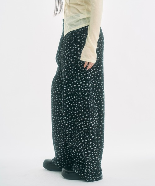 fekete floral cargo pants 小花柄ワイドカーゴパンツ FEKETE