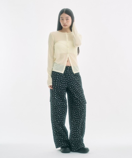 FEKETE | floral cargo pants / 小花柄ワイドカーゴパンツ - Buyee, an