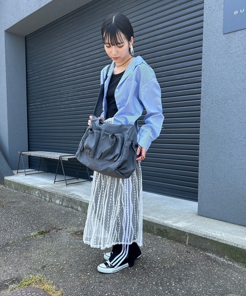 き120 HEADPORTER ウールショルダーバッグ チェック柄 2way がま口3WAYショルダーバッグ 角形24cm／黒地に桜と紅葉が映える
