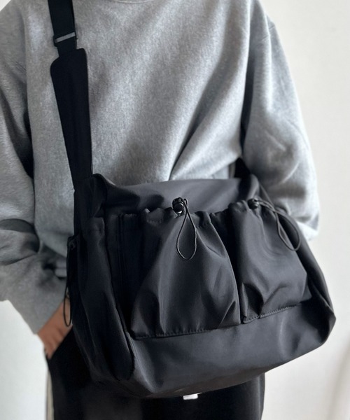 KOTOE | 【UNISEX】 ナイロン調ビッグショルダーバッグA4
