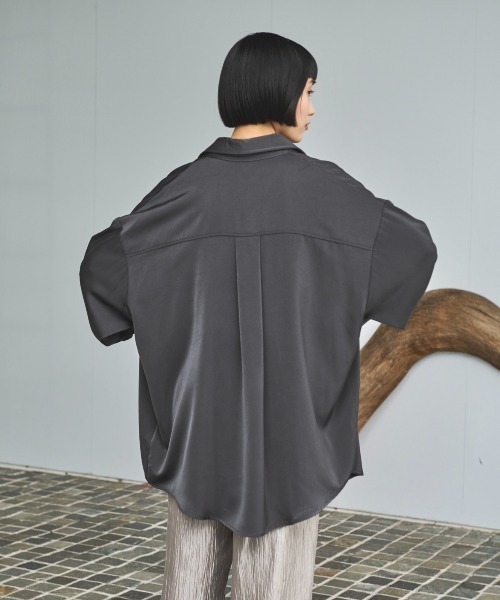 ブラウス シャツ ビッグカフスサテンオーバーシャツ レディース ビッグカフスサテンオーバーシャツ（シャツ/ブラウス）｜AIC