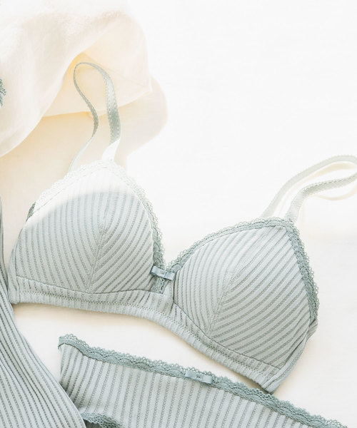 艦隊 偽善 役立つ ノン ワイヤー コットン ブラ Furuya Shika Jp