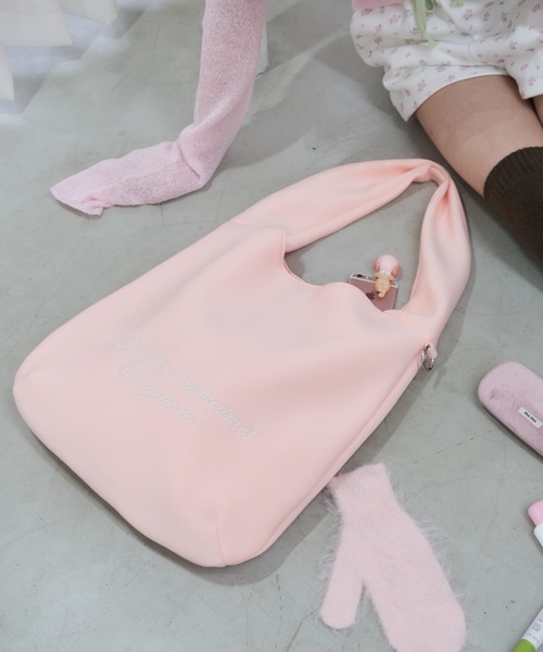 SMYEON | Soft embroidery shoulder bag/ソフトタッチ刺繍ショルダー
