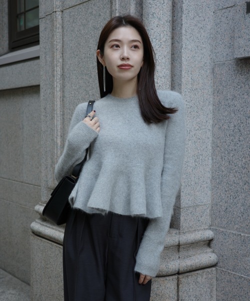 ANUANS | 【ZOZO限定カラー】ペプラムショートニットトップス - Buyee