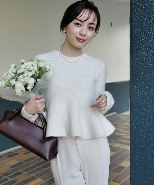 ANUANS | 【ZOZO限定カラー】ペプラムショートニットトップス - Buyee