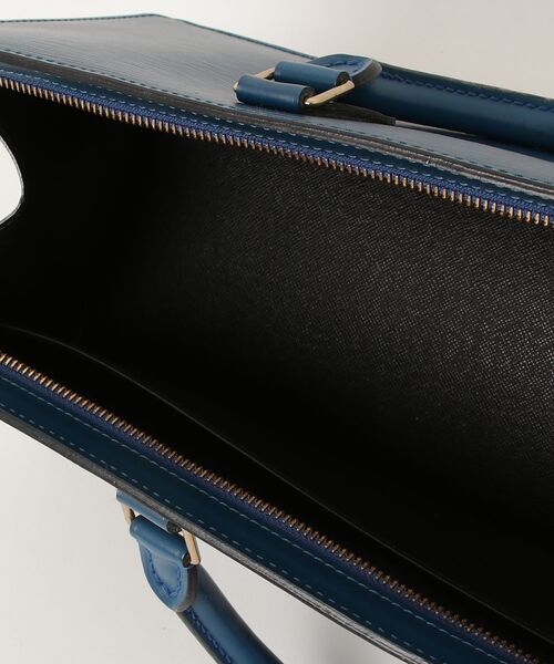 LOUIS VUITTON | エピ ライン サック トリアングル ハンドバッグ