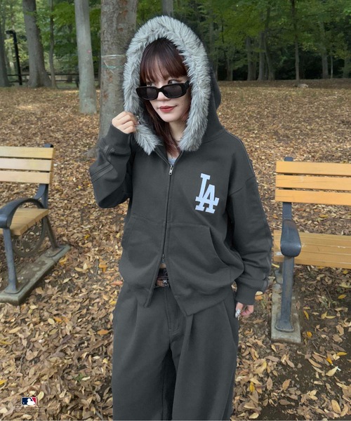 SEDACLE | 【別注】MLB/刺繍フェイクファーフードパーカー - Buyee, an