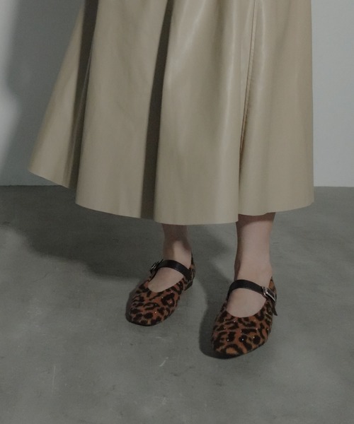 Daniella & GEMMA ストラップ付きバレエフラットシューズ Daniella & GEMMA ONLINE STORE – ストラップ付きバレエフラット