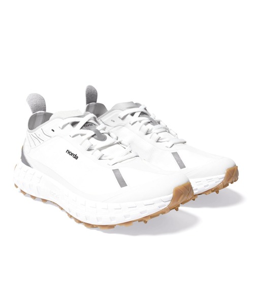 norda ノルダ 001 ホワイト スニーカー トレイルランニング norda 001レビュー：カナダ発のトレイルランニングシューズは常識に