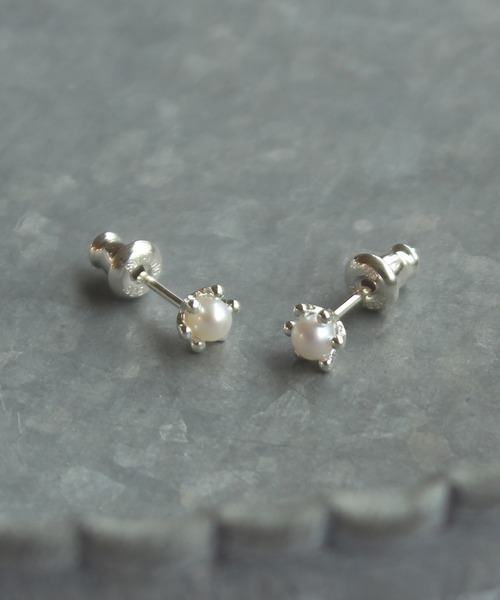 e.m.】スタッズパールピアスS e.m. | LOVE BY e.m. | little emblem