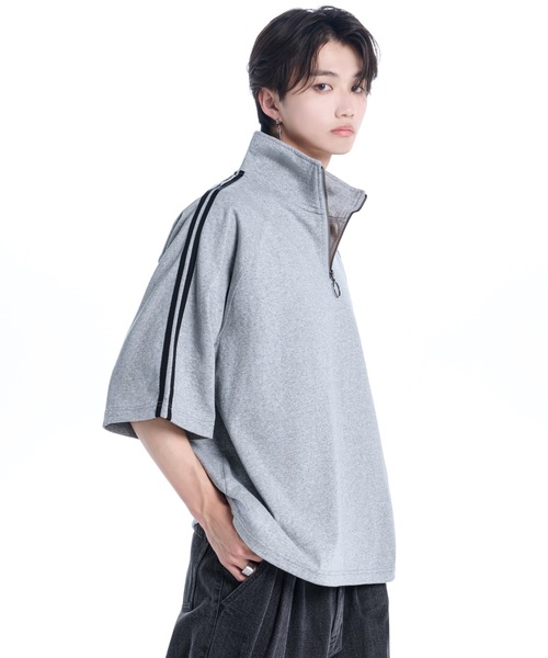 ADRER | Over Size Line Sleeve Half-Zip Tee / オーバーサイズ ライン