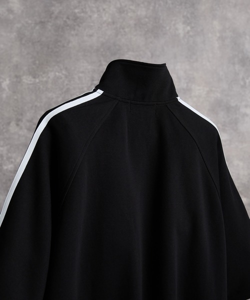 ADRER | Over Size Line Sleeve Half-Zip Tee / オーバーサイズ ライン