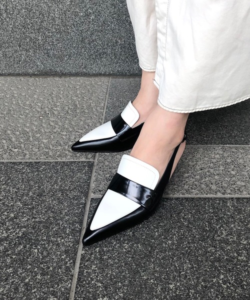 JEFFREY CAMPBELL | バイカラーバックストラップパンプス - Buyee, an 