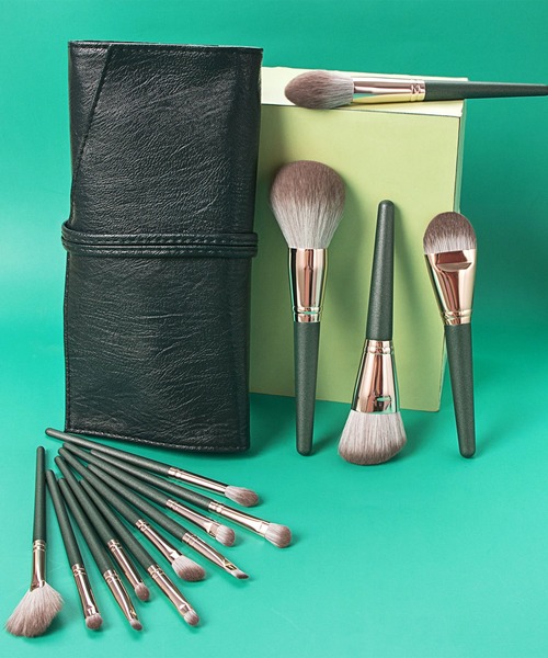 ミュリー 18点 メイクアップブラシセット(財布付き) ミュリー 18点