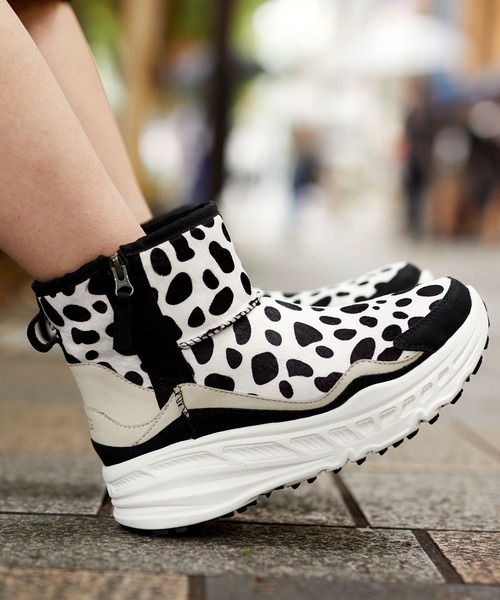 UGG Men's CA805 Classic Dalmation Boots Side Zip - Off White