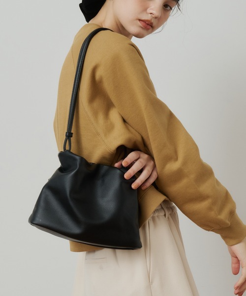 OLUN | nuance gather shoulder bag/ニュアンスギャザーショルダー 