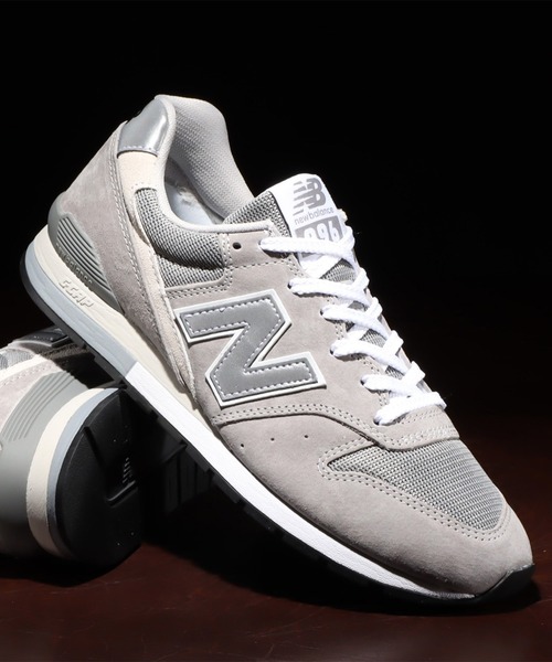 【新品未使用】New Balance パッカブルジャケット M セール】Athletics パッカブルジャケット（ナイロンジャケット