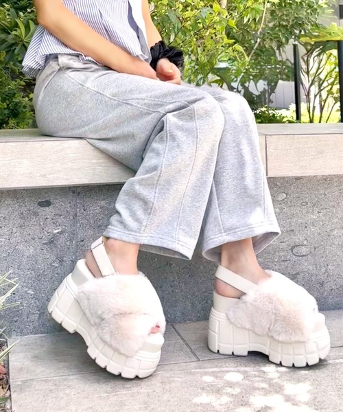 R&E | 【25AW新作】【R&E】クロスファーバックベルト厚底サンダル