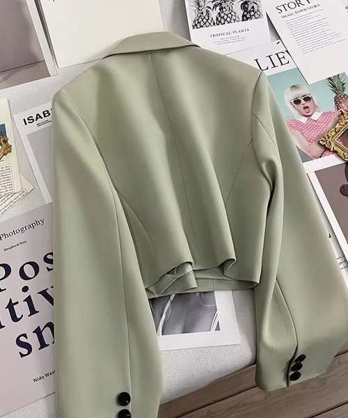 ADDITION STORE | ＼ショート丈がカッコかわいい／ クロップド 1つ