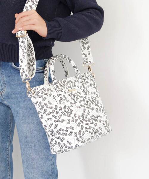 ハローキティコラボ ハローキティリボン総柄トートbag Buyee 通販代理購入サービス Zozotownでお買い物