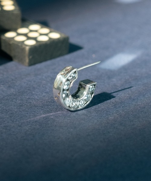 E.M. | ジルコニア埋め込みフープピアス - Buyee, an Online Proxy