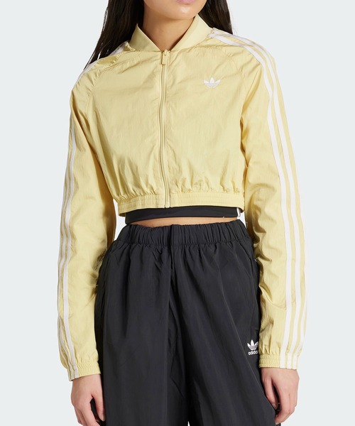 アディダス クロップド丈トレーナー ドルマン プリーツスカート