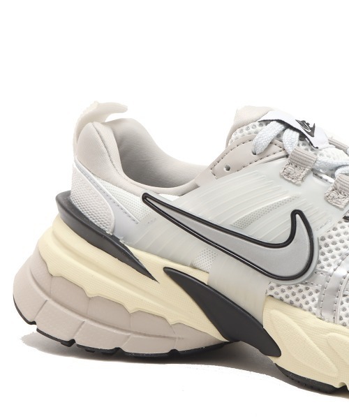 NIKE | NIKE W V2K RUN / ナイキ ウィメンズ V2K ラン 【SP】 - Buyee