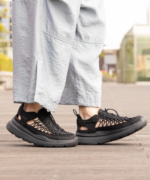 【新品未使用】KEEN UNEKE W ブラック 7号 Women's UNEEK II Open-Toe Sneaker(23cm Black×Black/ブラック