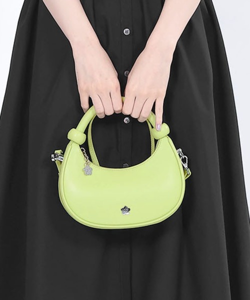 MARY QUANT | ハーフムーンメタルデイジー 2WAYショルダー - Buyee, an